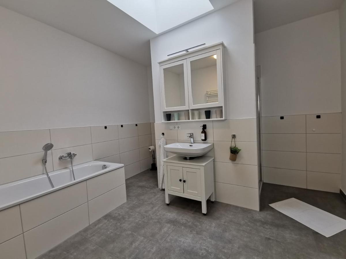 Bohnapartments - Town House Am Stadtpark - Gratis Parkplatz - Wlan Erfurt Eksteriør billede